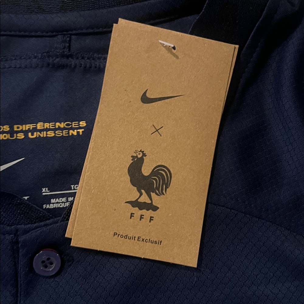 France National Team 2022/23 Stadium Home (Kylian Mbappe) - Picture 5 of 9